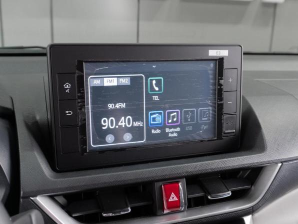 Toyota Veloz с пробегом 2023 года, цена 4 249 000 рублей, 38 км, минивэн, Автокод Объявления
