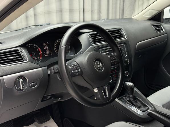 Volkswagen Jetta VI с пробегом 2011 года, цена 1 199 000 рублей, 163631 км, седан, Автокод Объявления