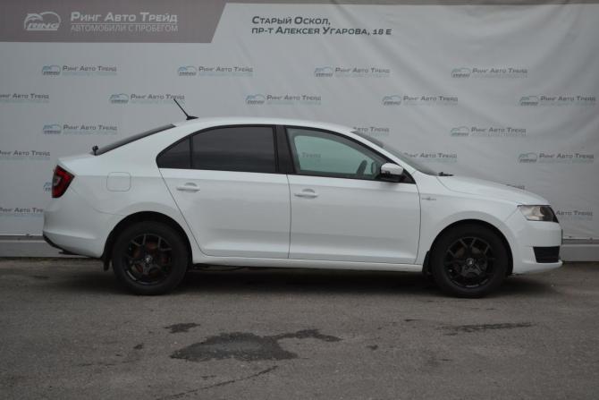 Skoda Rapid I Рестайлинг с пробегом 2019 года, цена 890 000 рублей, 244663 км, лифтбек, Автокод Объявления