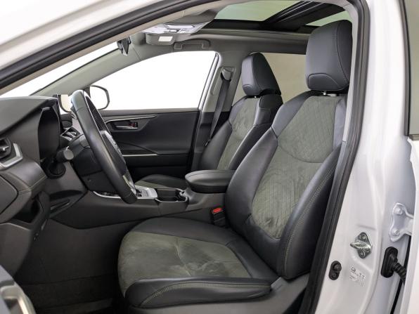 Toyota RAV4 V (XA50) с пробегом 2023 года, цена 3 850 000 рублей, 41350 км, внедорожник, Автокод Объявления