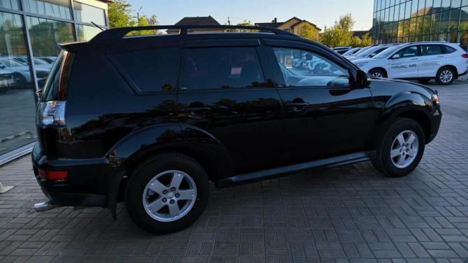 Mitsubishi Outlander II Рестайлинг с пробегом 2011 года, цена 949 900 рублей, 249242 км, внедорожник, Автокод Объявления