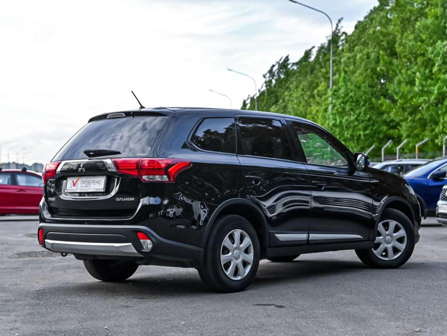 Mitsubishi Outlander III Рестайлинг Санкт-Петербург  - изображение 2