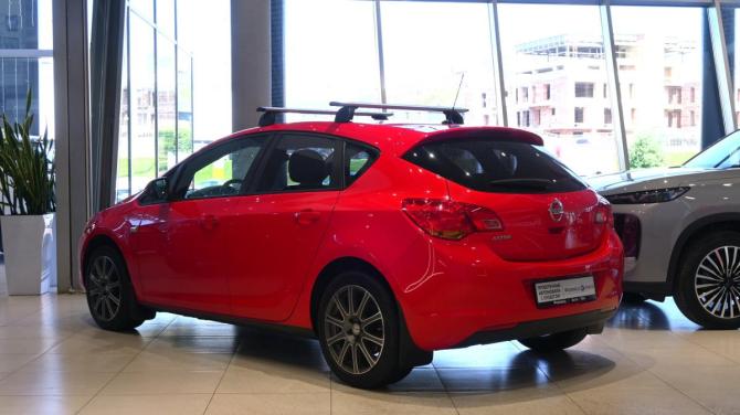 Opel Astra J с пробегом 2012 года, цена 580 000 рублей, 222138 км, хэтчбек, Автокод Объявления