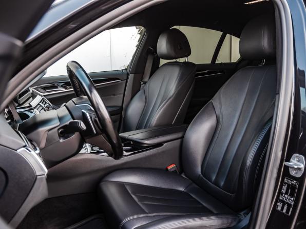 BMW 5 серии VII (G30/G31/G38) с пробегом 2018 года, цена 2 800 000 рублей, 158904 км, седан, Автокод Объявления