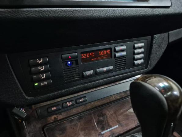 BMW X5 I (E53) Рестайлинг с пробегом 2004 года, цена 895 000 рублей, 301850 км, внедорожник, Автокод Объявления