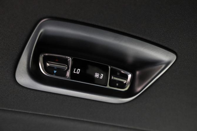 Mercedes-Benz V-Класс III (W447) Рестайлинг с пробегом 2021 года, цена 5 200 000 рублей, 142278 км, минивэн, Автокод Объявления