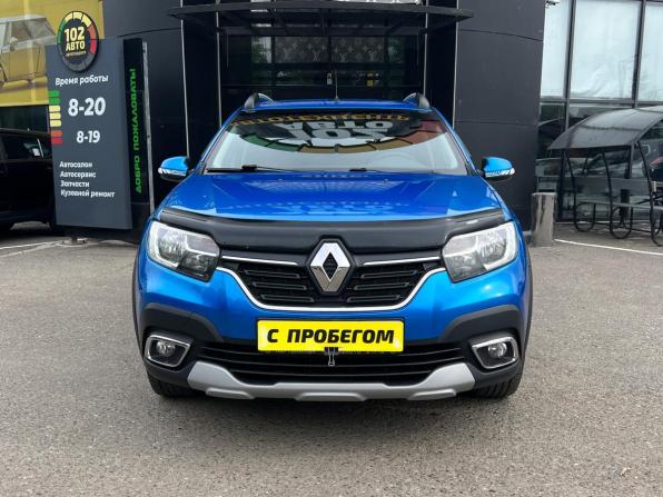 Renault Logan II Рестайлинг с пробегом 2018 года, цена 1 049 000 рублей, 106960 км, седан, Автокод Объявления
