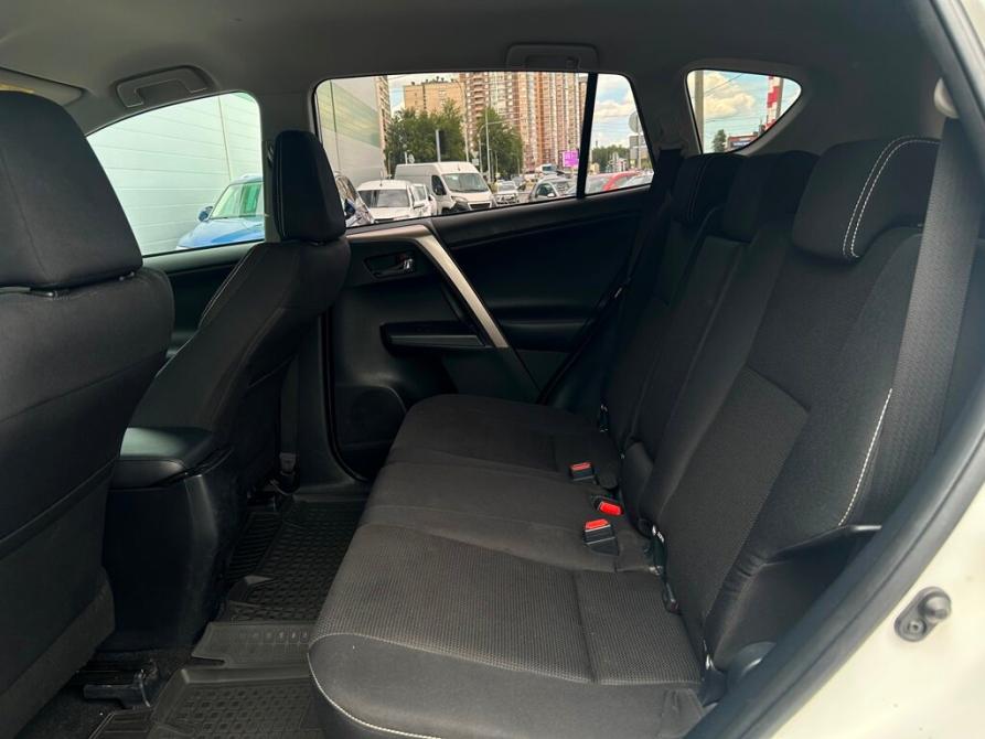 Toyota RAV4 IV (XA40) Рестайлинг Санкт-Петербург  - изображение 10