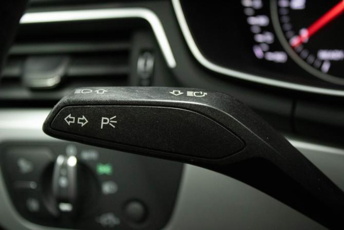 Audi A4 V (B9) с пробегом 2018 года, цена 2 099 000 рублей, 153118 км, седан, Автокод Объявления