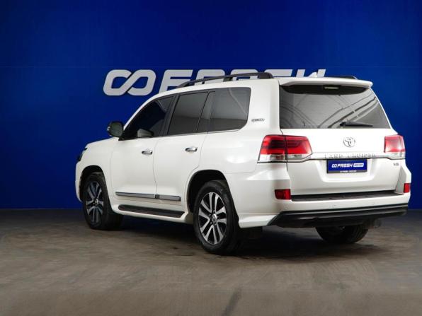 Toyota Land Cruiser 200 Series Рестайлинг 2 с пробегом 2017 года, цена 4 900 999 рублей, 217315 км, внедорожник, Автокод Объявления