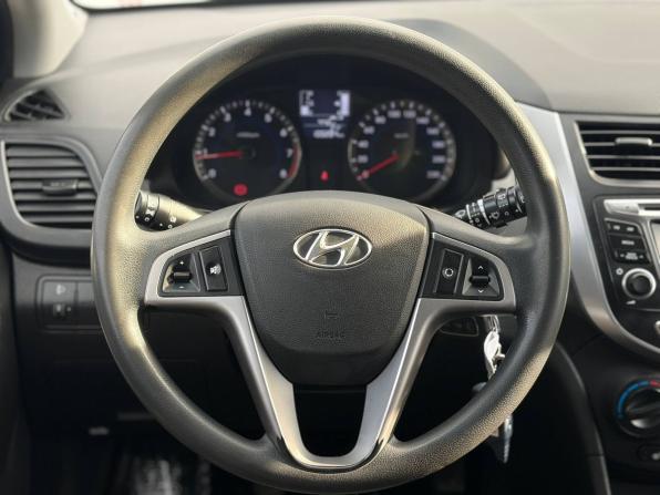 Hyundai Solaris I Рестайлинг с пробегом 2015 года, цена 919 000 рублей, 100284 км, хэтчбек, Автокод Объявления