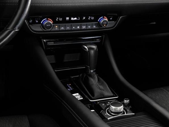 Mazda 6 III (GJ) Рестайлинг 2 с пробегом 2020 года, цена 2 099 000 рублей, 86762 км, седан, Автокод Объявления