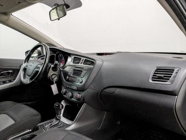 Kia Ceed II с пробегом 2014 года, цена 1 470 000 рублей, 57946 км, универсал, Автокод Объявления