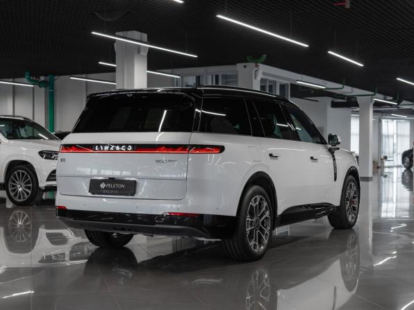 Lynk &amp; Co 900 с пробегом 2026 года, цена 8 500 000 рублей, 25 км, внедорожник, Автокод Объявления