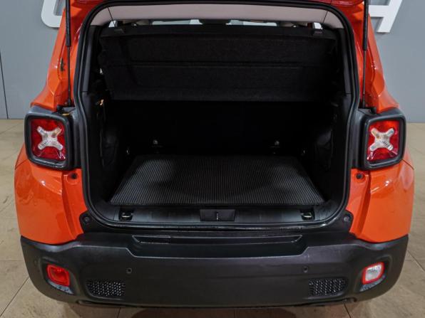 Jeep Renegade I с пробегом 2018 года, цена 1 849 000 рублей, 121842 км, внедорожник, Автокод Объявления