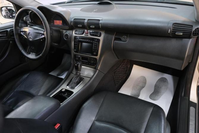Mercedes-Benz C-Класс II (W203) с пробегом 2002 года, цена 659 000 рублей, 327854 км, хэтчбек, Автокод Объявления