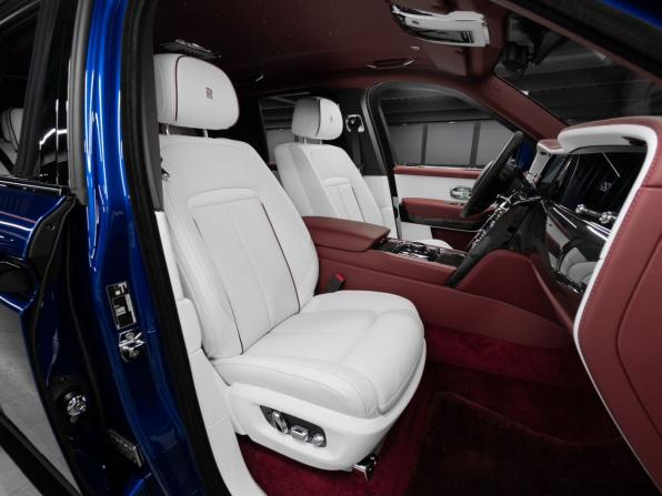 Rolls-Royce Cullinan I Рестайлинг (Series II) с пробегом 2026 года, цена 78 125 000 рублей, 54 км, внедорожник, Автокод Объявления