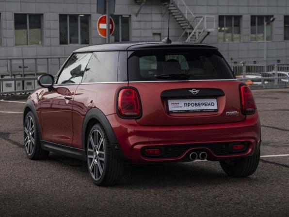 Mini Hatch III (F55/F56) Рестайлинг с пробегом 2020 года, цена 2 770 000 рублей, 42379 км, хэтчбек, Автокод Объявления