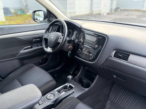 Mitsubishi Outlander III Рестайлинг 2 с пробегом 2016 года, цена 1 645 000 рублей, 160000 км, внедорожник, Автокод Объявления