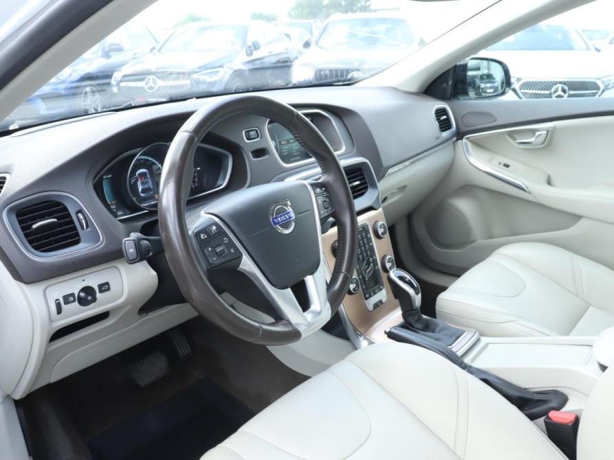Volvo V40 II Москва  - изображение 14