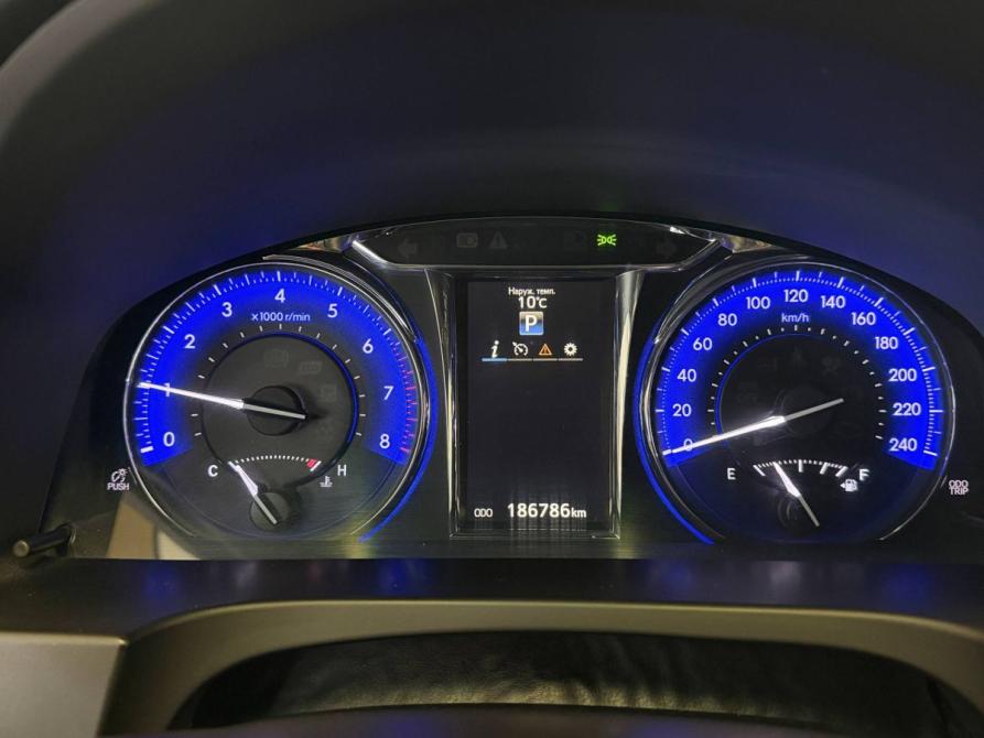 Toyota Camry VII (XV50) Рестайлинг 2 Челябинск  - изображение 10