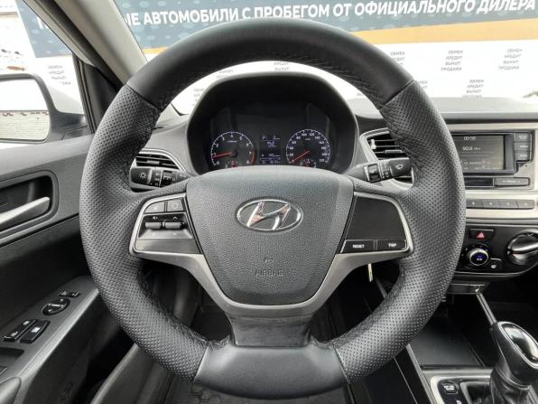 Hyundai Solaris II с пробегом 2019 года, цена 1 040 000 рублей, 136154 км, седан, Автокод Объявления