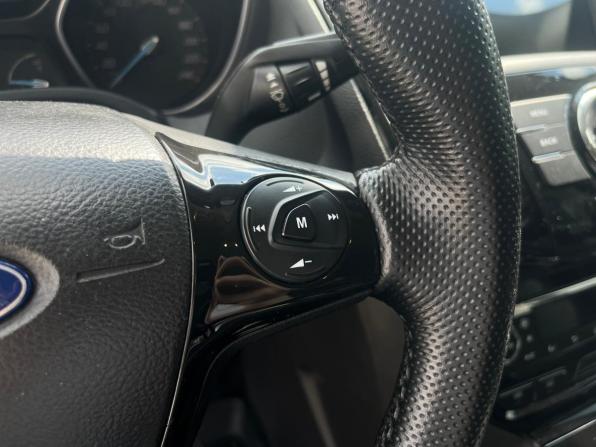 Ford Focus III с пробегом 2011 года, цена 750 000 рублей, 198665 км, хэтчбек, Автокод Объявления