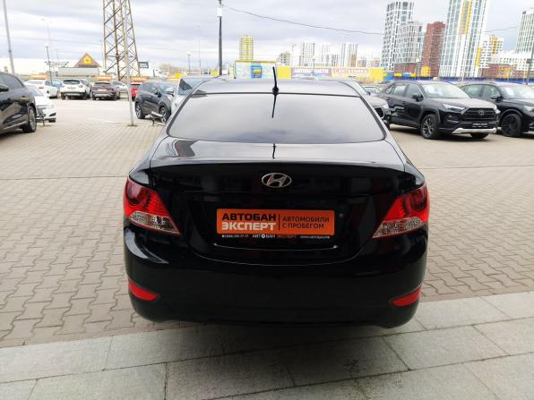 Hyundai Solaris I с пробегом 2012 года, цена 798 000 рублей, 179795 км, седан, Автокод Объявления