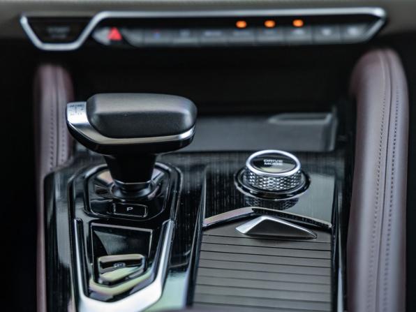 Geely Monjaro I с пробегом 2023 года, цена 3 238 000 рублей, 55200 км, внедорожник, Автокод Объявления