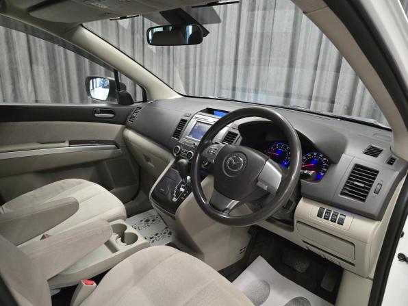 Mazda MPV III (LY) с пробегом 2006 года, цена 949 000 рублей, 284585 км, минивэн, Автокод Объявления