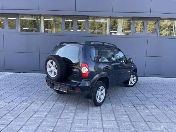 Chevrolet Niva I Рестайлинг с пробегом 2015 года, цена 580 000 рублей, 210000 км, внедорожник, Автокод Объявления