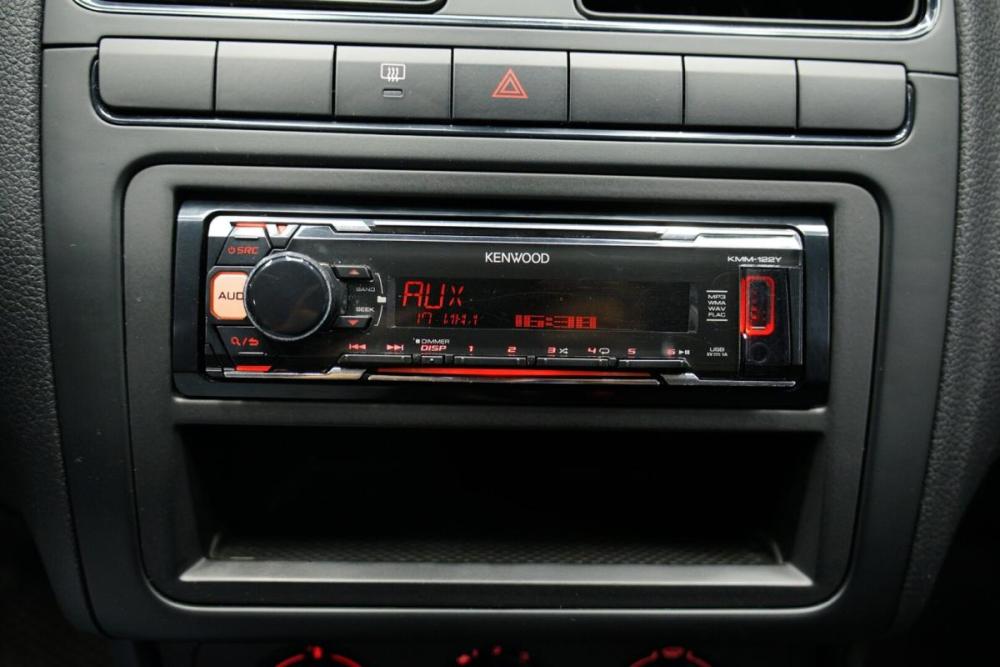 Volkswagen Polo V Рестайлинг Крым  - изображение 19