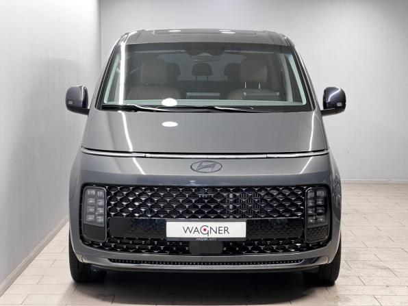 Hyundai Staria I с пробегом 2025 года, цена 6 149 000 рублей, 17571 км, минивэн, Автокод Объявления