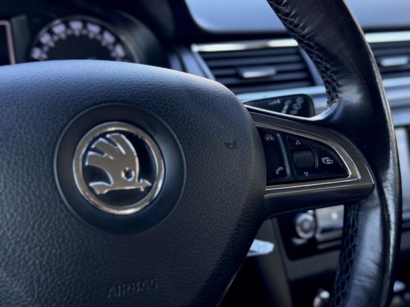 Skoda Rapid I с пробегом 2017 года, цена 1 230 000 рублей, 157602 км, лифтбек, Автокод Объявления