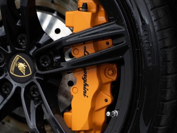 Lamborghini Huracán I Рестайлинг с пробегом 2022 года, цена 27 696 900 рублей, 2539 км, купе, Автокод Объявления
