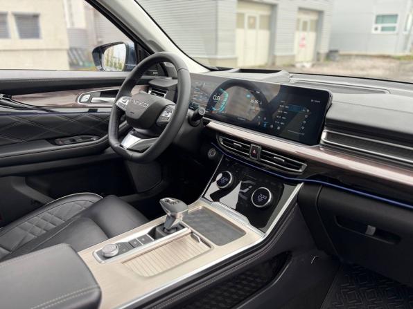 Exeed VX I с пробегом 2023 года, цена 2 570 000 рублей, 79000 км, внедорожник, Автокод Объявления
