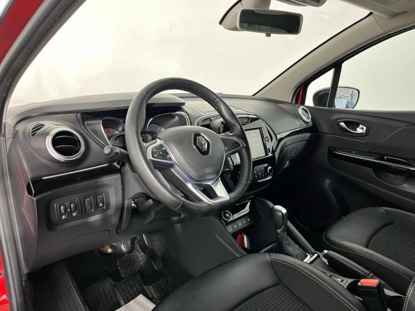 Renault Kaptur I Рестайлинг с пробегом 2021 года, цена 1 705 000 рублей, 52851 км, внедорожник, Автокод Объявления