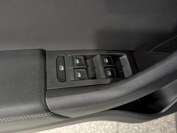 Skoda Rapid II с пробегом 2022 года, цена 1 799 000 рублей, 53946 км, лифтбек, Автокод Объявления
