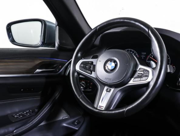 BMW 5 серии VII (G30/G31/G38) с пробегом 2018 года, цена 4 098 000 рублей, 128077 км, седан, Автокод Объявления