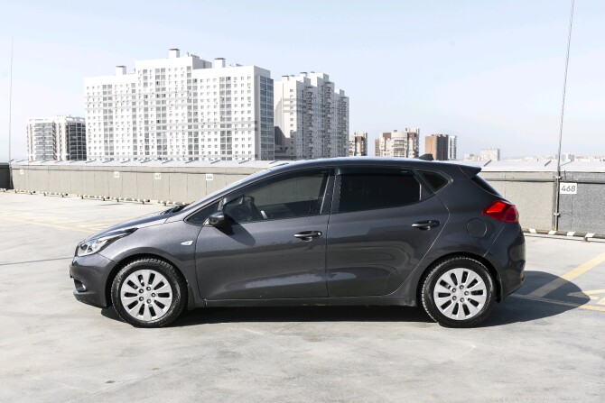 Kia Ceed II с пробегом 2015 года, цена 949 000 рублей, 274605 км, хэтчбек, Автокод Объявления