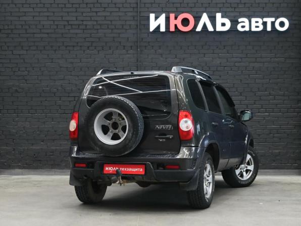 Chevrolet Niva I Рестайлинг с пробегом 2010 года, цена 440 000 рублей, 183118 км, внедорожник, Автокод Объявления
