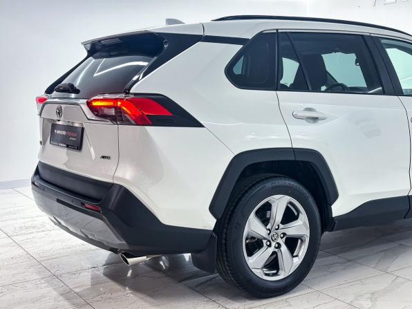 Toyota RAV4 V (XA50) с пробегом 2022 года, цена 3 899 000 рублей, 38900 км, внедорожник, Автокод Объявления