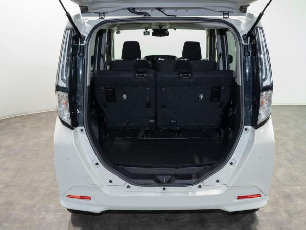 Toyota Roomy I Рестайлинг с пробегом 2021 года, цена 1 200 000 рублей, 70356 км, микровэн, Автокод Объявления