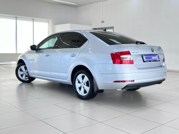 Skoda Octavia III (A7) Рестайлинг с пробегом 2020 года, цена 2 430 000 рублей, 39825 км, лифтбек, Автокод Объявления