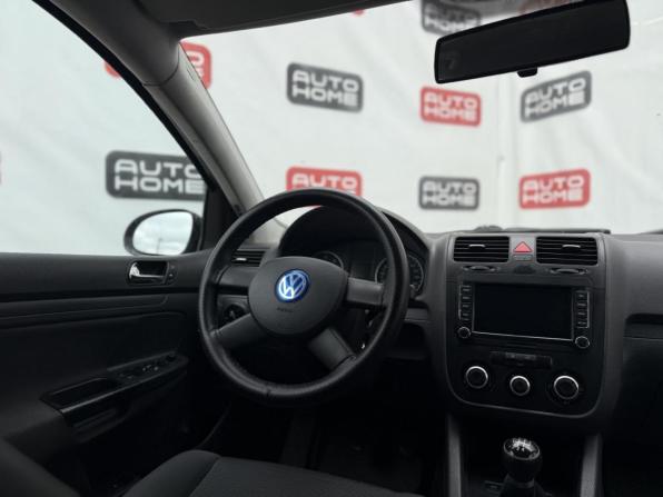 Volkswagen Golf V с пробегом 2004 года, цена 359 990 рублей, 323000 км, хэтчбек, Автокод Объявления