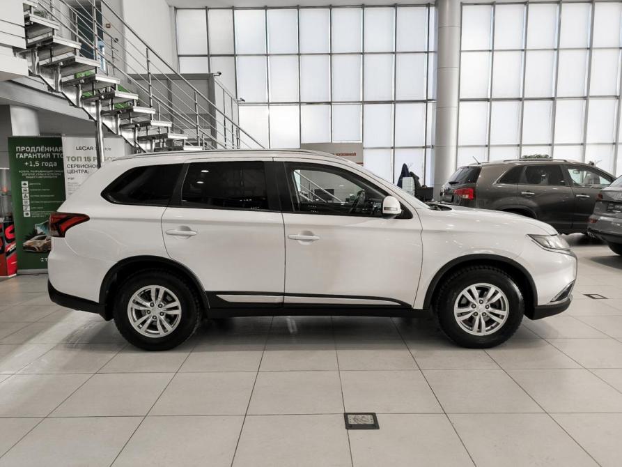 Mitsubishi Outlander III Рестайлинг 2 Казань  - изображение 5