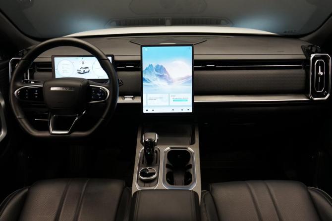 Jaecoo J7 I Рестайлинг с пробегом 2025 года, цена 2 340 000 рублей, 28000 км, внедорожник, Автокод Объявления