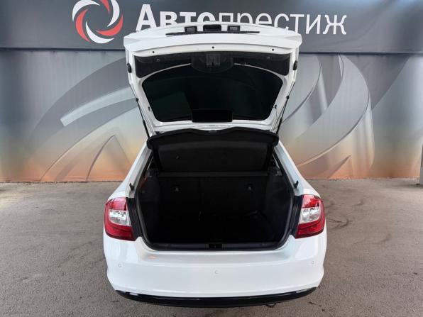 Skoda Rapid I Рестайлинг с пробегом 2017 года, цена 1 349 000 рублей, 118402 км, лифтбек, Автокод Объявления