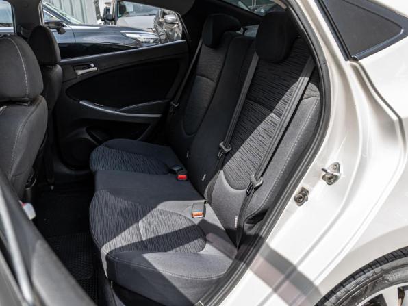 Hyundai Solaris I Рестайлинг с пробегом 2015 года, цена 1 320 000 рублей, 168275 км, седан, Автокод Объявления