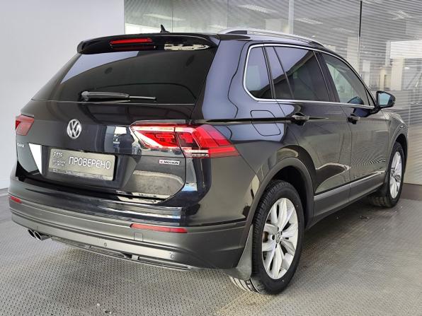 Volkswagen Tiguan II с пробегом 2018 года, цена 2 790 000 рублей, 105500 км, внедорожник, Автокод Объявления